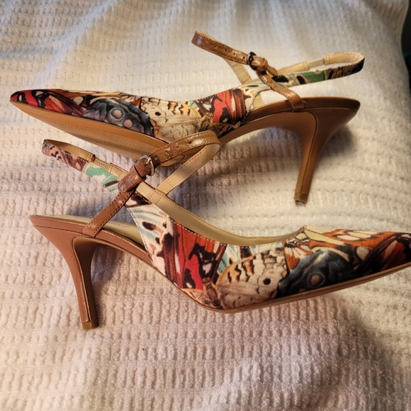 NINE WEST MULTICOLOR MARGOT BUTTERFLY PRINT SLING BACK SHOE - Picture 4 of 16